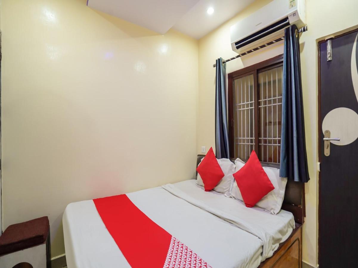 Oyo 75627 New Ankit Guest House Varanasi Bagian luar foto
