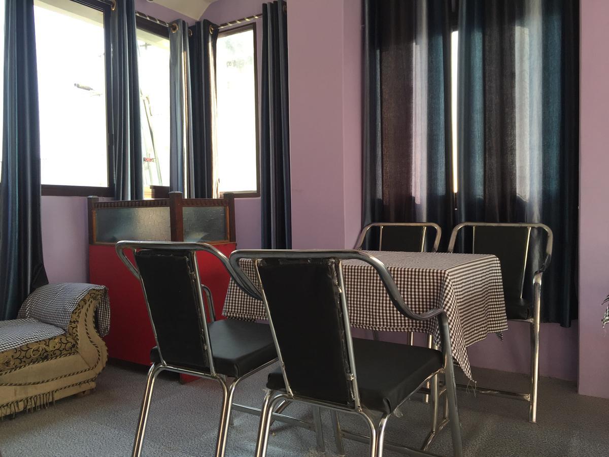 Oyo 75627 New Ankit Guest House Varanasi Bagian luar foto
